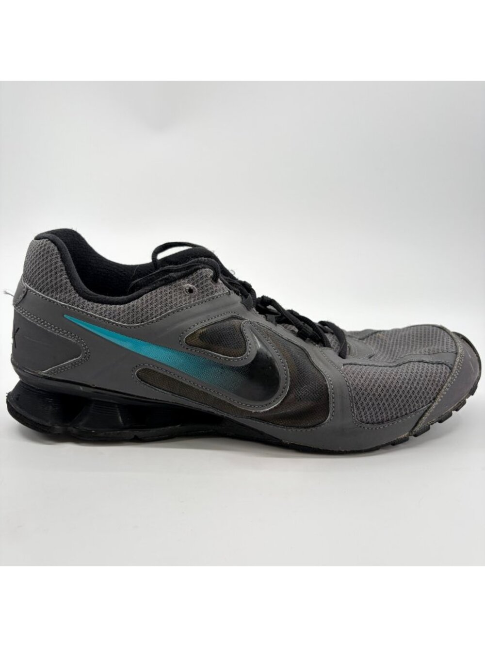 Nike Reax Run 8 Mens Size 10.5 Gray Black Blue Athletic Running Shoes Sneakers